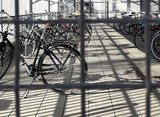 Aflåst cykelparkering